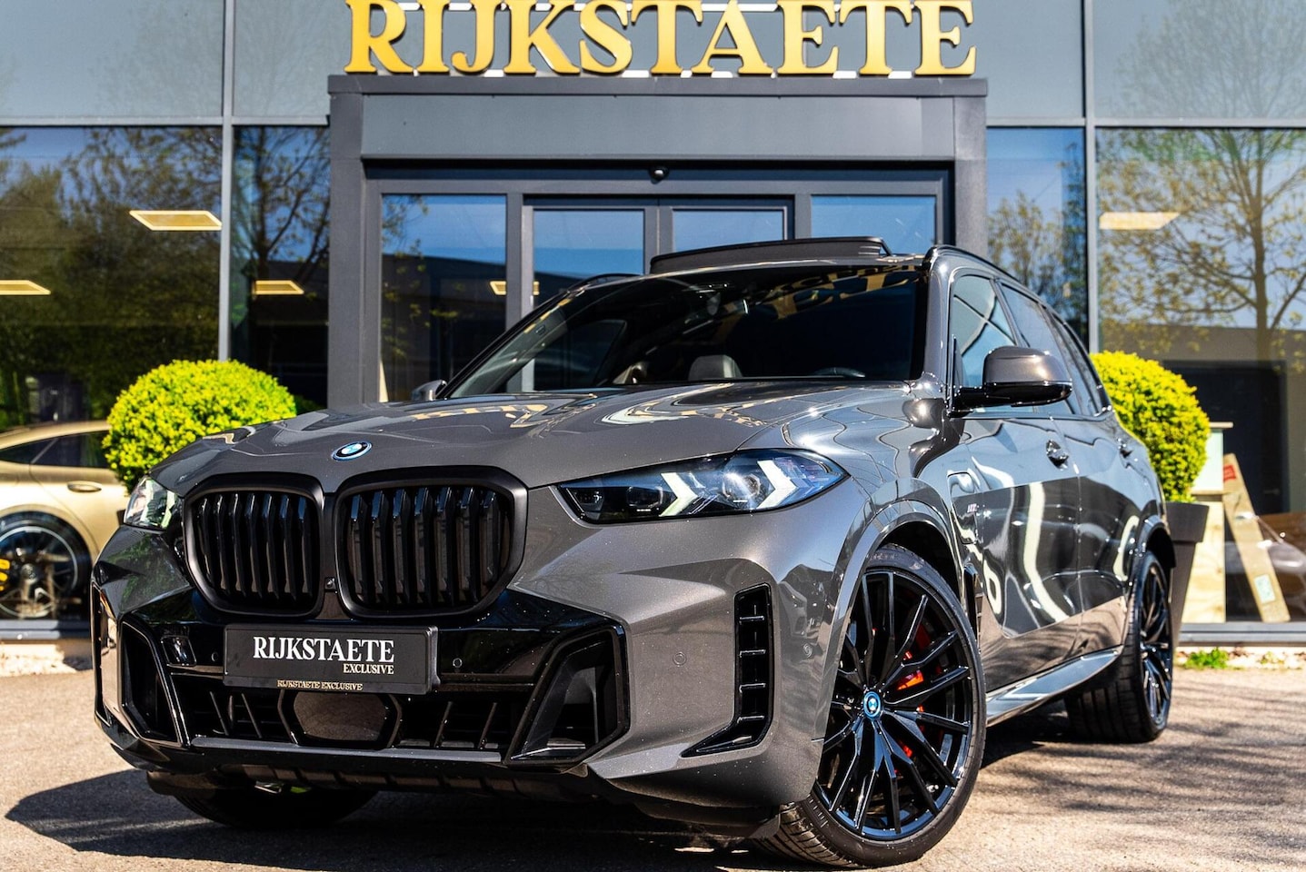 BMW X5 - xDrive50e|PANO|H&K|DRAVIT GRAU|360|HEAD-UP|MEMORY|22' - AutoWereld.nl