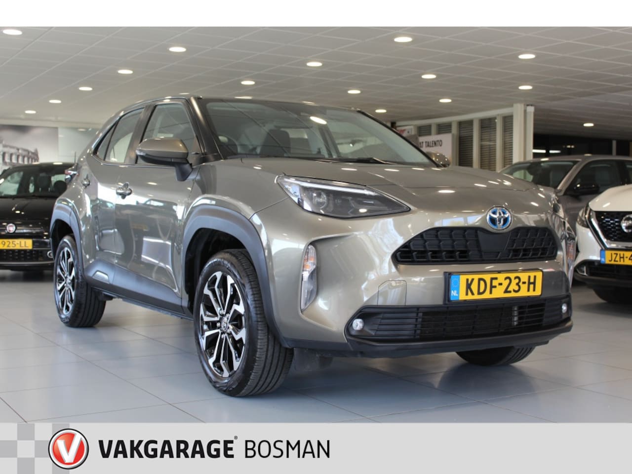 Toyota Yaris Cross - 1.5 Hybrid Active/17 INCH LM/CARPLAY/CAMERA - AutoWereld.nl