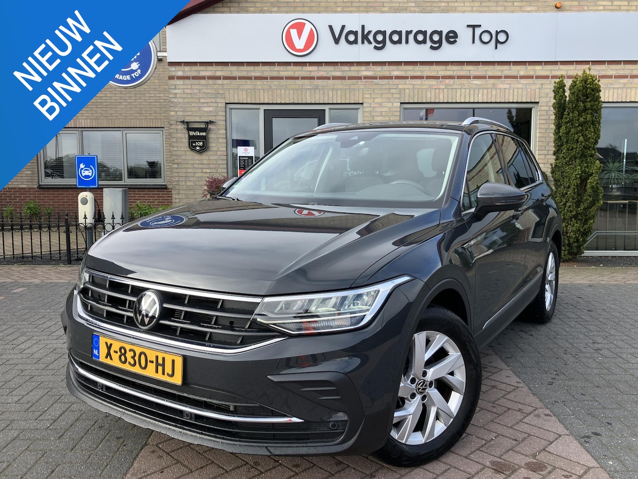 Volkswagen Tiguan - 1.5 TSI Life Business | Trekhaak | LED | 12 MND Garantie - AutoWereld.nl