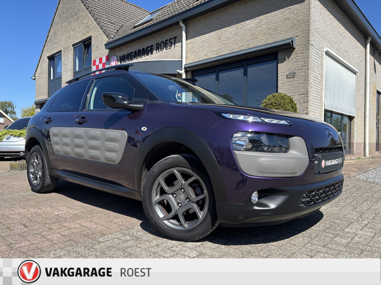 Citroën C4 Cactus - 1.2 Shine Trekhaak Navigatie / Camera - AutoWereld.nl