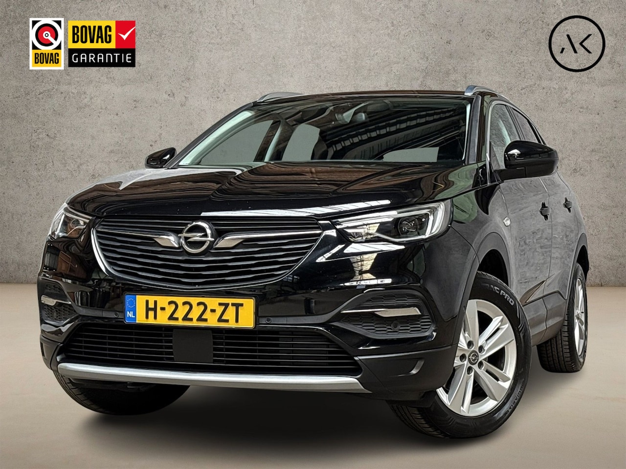 Opel Grandland X - 1.2 Turbo Innovation Automaat (APPLE CARPLAY, GROOT NAVI, LEDER, STUUR/STOELVERWARMING, SP - AutoWereld.nl