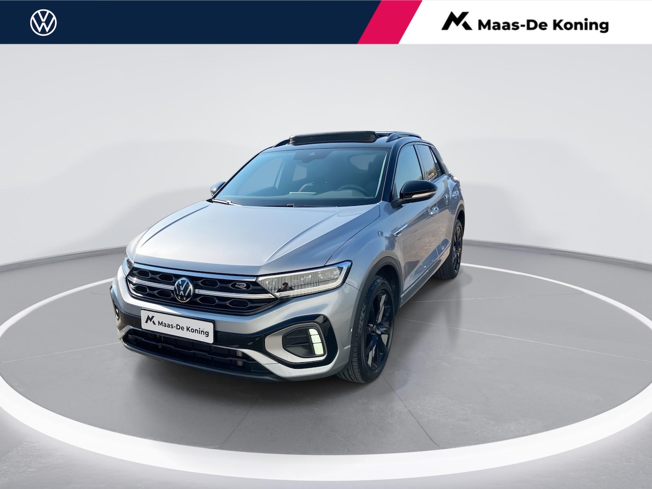 Volkswagen T-Roc - 1.5TSI/150PK R-Line Black Style DSG · Panoramadak · Apple/Android Car Play · Trekhaak · Ca - AutoWereld.nl