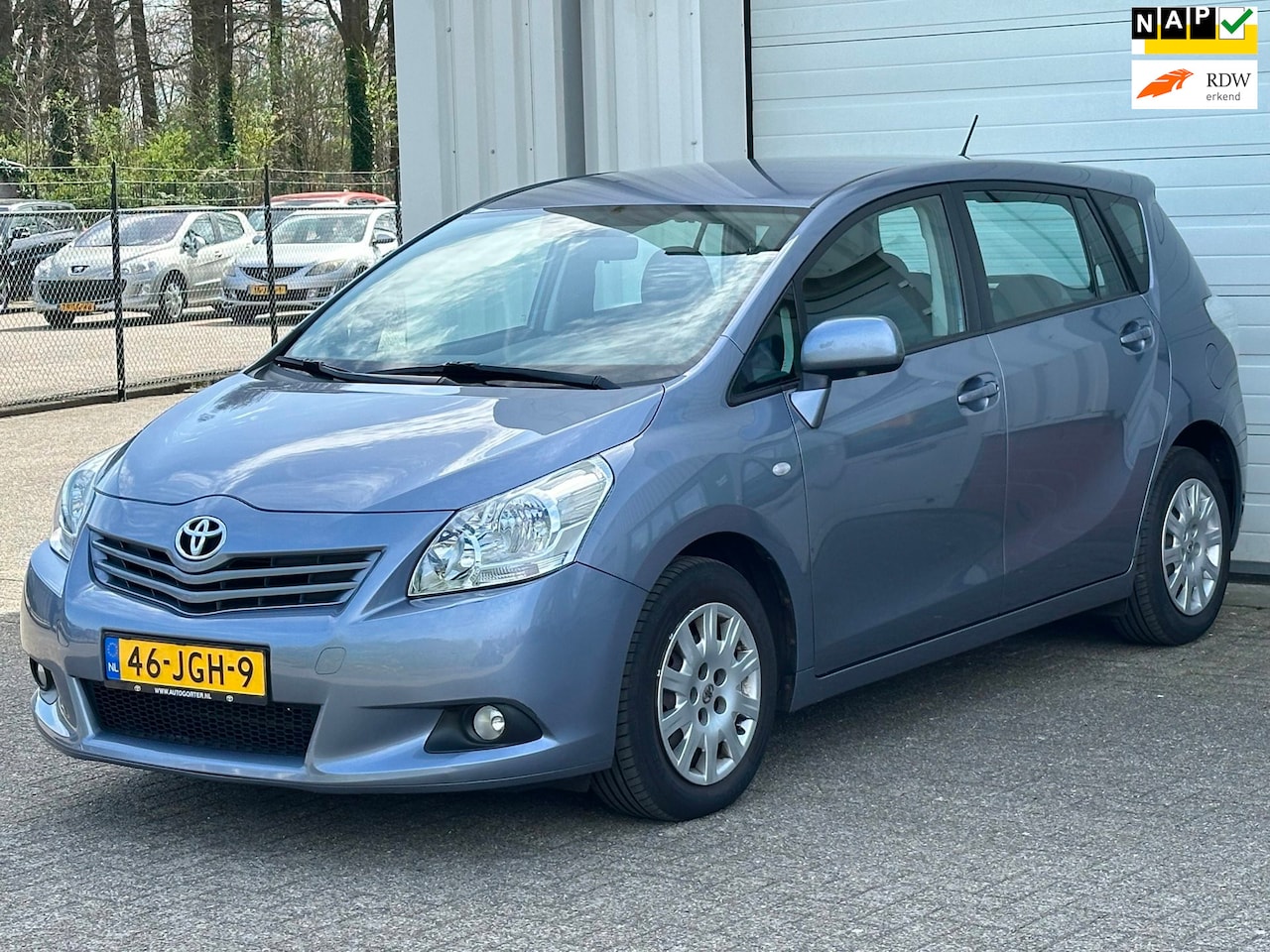 Toyota Verso - 1.8 VVT-i Aspiration 1.8 VVT-i Aspiration, Climate, Cruise, Elek Pakket, Trekhaak, NAP ! - AutoWereld.nl