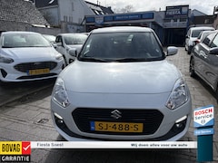 Suzuki Swift - 1.2 Select incl. airco en verwarm. voorstoelen incl. Carplay en a.uitrijcamera