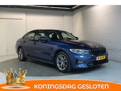 BMW 3-serie - 318i Automaat | Carplay | LED | DAB+ | Sportstoel | RIJKLAAR