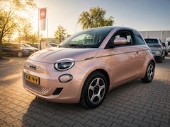 Fiat 500 - Passion 42 kWh |Carplay | Camera | Parkeersensoren | BTW