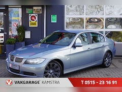BMW 3-serie - 325i 218PK Automaat Leder/Clima/Cruise/PDC/Navi