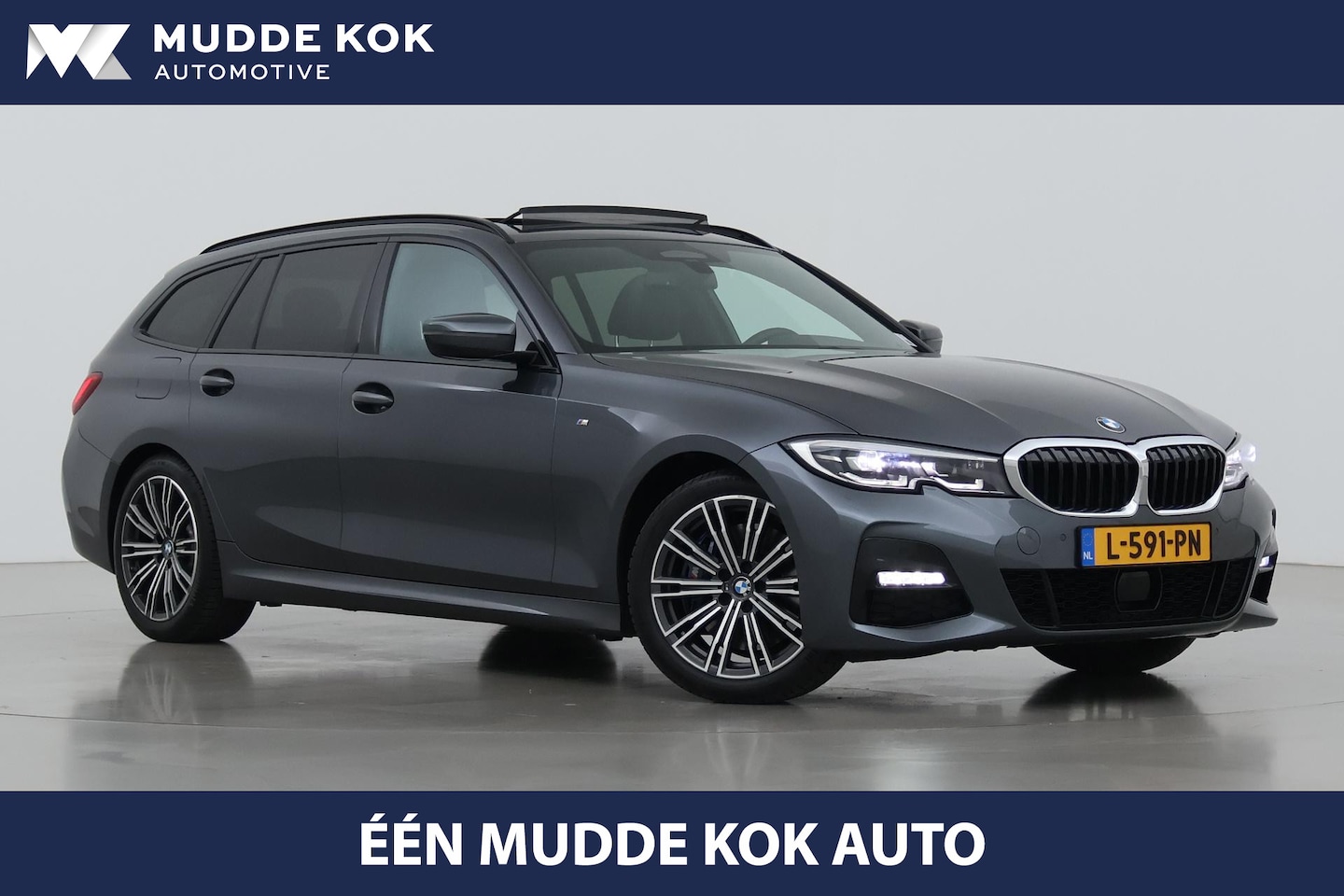 BMW 3-serie Touring - 330i High Executive | M-Sport | Panoramadak | Stoelverwarming | PDC V+A | 18 Inch - AutoWereld.nl
