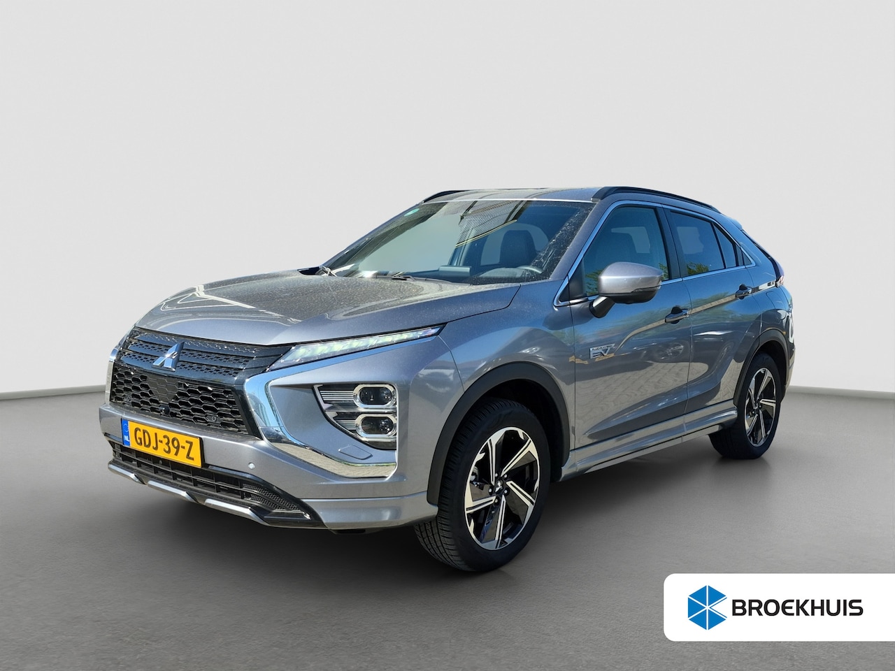Mitsubishi Eclipse Cross - 2.4 PHEV Executive Trekhaak | 360* Camera | Stoelen Elektrisch verst. | Stoelverwarming | - AutoWereld.nl