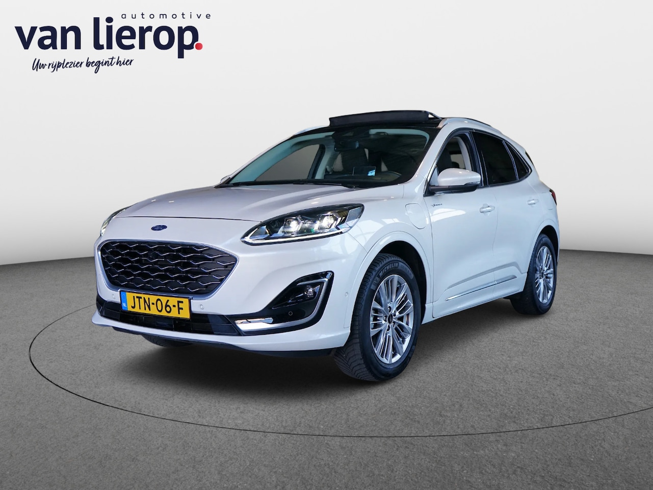 Ford Kuga - 2.5 PHEV Vignale|PANO|LEDER|STOEL/STUURVERW|NAVI|B&O - AutoWereld.nl