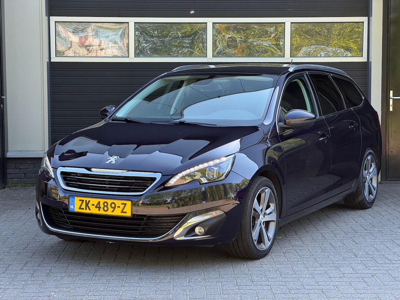 Peugeot 308 SW - 1.2 e-THP Première Xenon/Led, Pano, Camera, Cruise, Navi, - AutoWereld.nl