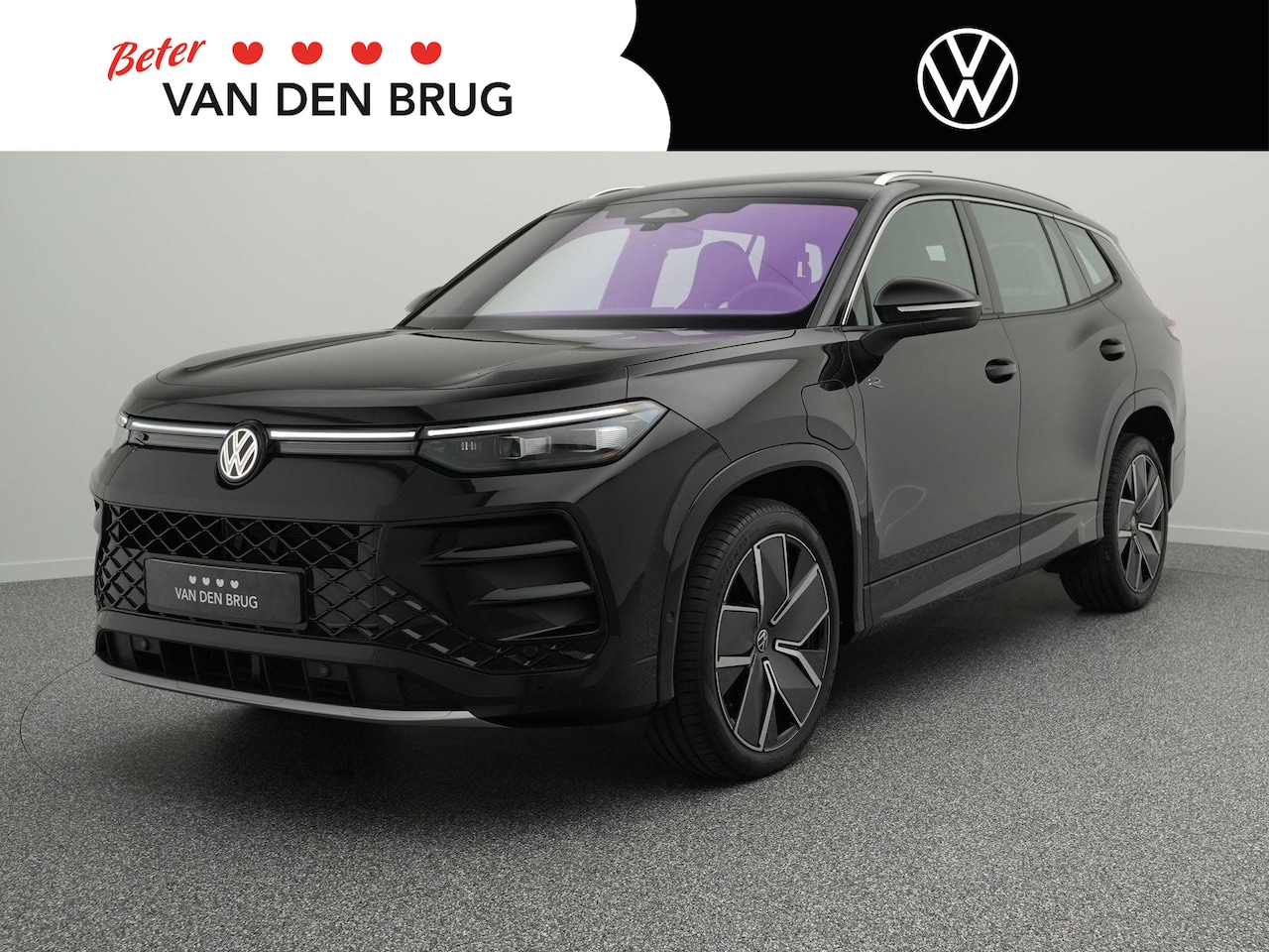 Volkswagen Tayron - R-Line 1.5 eHybrid 272 PK | LED Plus | Panoramadak | DCC | Stoelverwarming Voor+Achter | A - AutoWereld.nl