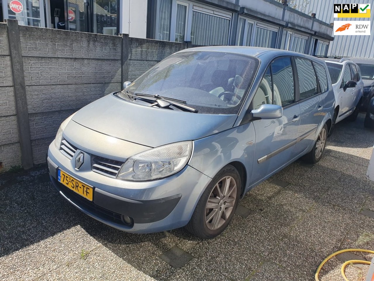 Renault Grand Scénic - 2.0-16V T Privilège Luxe 7x persoons uitvoering - AutoWereld.nl