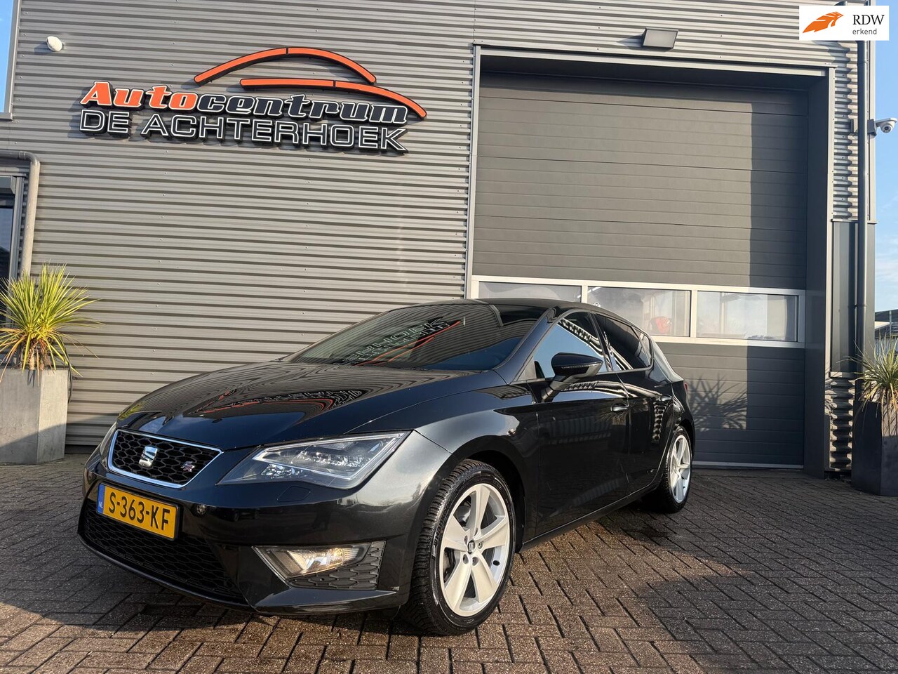 SEAT Leon - 1.4 TSI FR LED*Cruise control*Apple carplay!! - AutoWereld.nl