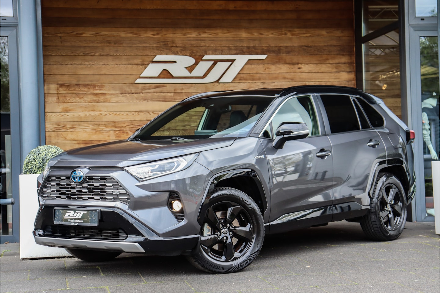 Toyota RAV4 - 2.5 Hybrid Bi-Tone **Leder verwarmt/Camera/Zwarte hemel/Clima** - AutoWereld.nl