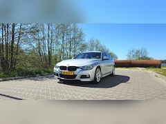 BMW 3-serie Touring - 318i Sport Line High Executive