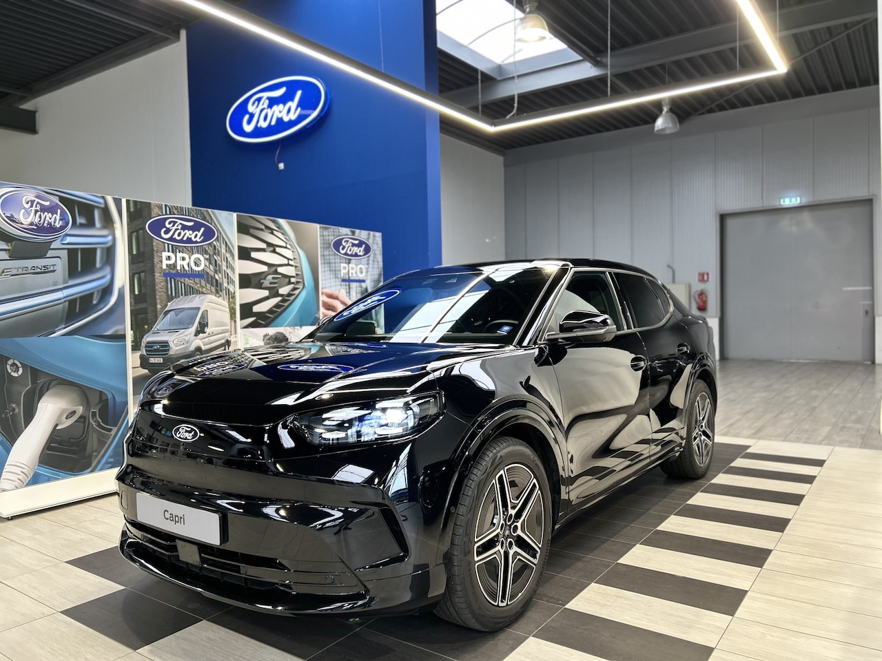 Ford Capri - Ext Range RWD 77 kWh PREMIUM | Driver Ass. Pack | 360 Camera | AGR Stoelen I Warmtepomp | - AutoWereld.nl