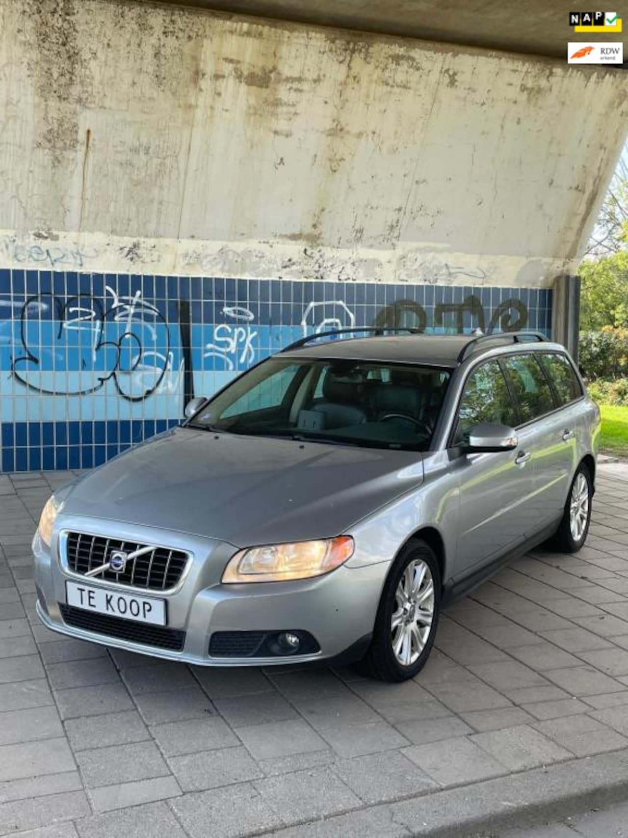 Volvo V70 - 2.0 Kinetic LET OP!!!! LPG G3 Youngtimer Voor Een Knallende Prijs - AutoWereld.nl