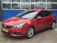 Opel Astra - 1.2 Edition / Full Option / Keyless / Carplay / Camera / Zomer en winterset / Elektr. stoe