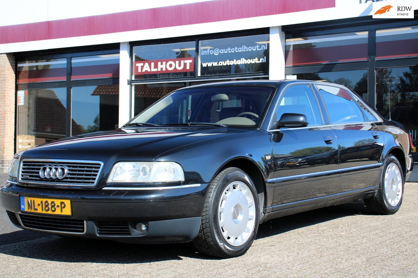 Audi A8 - 4.2 5V quattro Lang Exclusive | A8L, Uniek, Zeer nette staat, Youngtimer - AutoWereld.nl