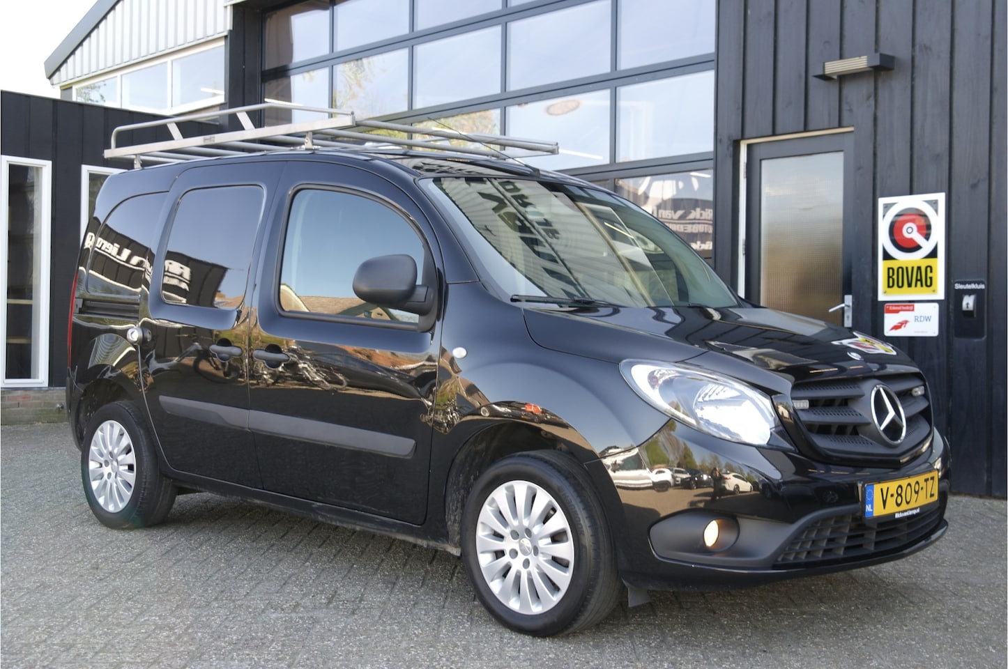 Mercedes-Benz Citan - 109 CDI BlueEFFICIENCY | Airco | Cruise | 16' | Trekhaak | Imperiaal - AutoWereld.nl