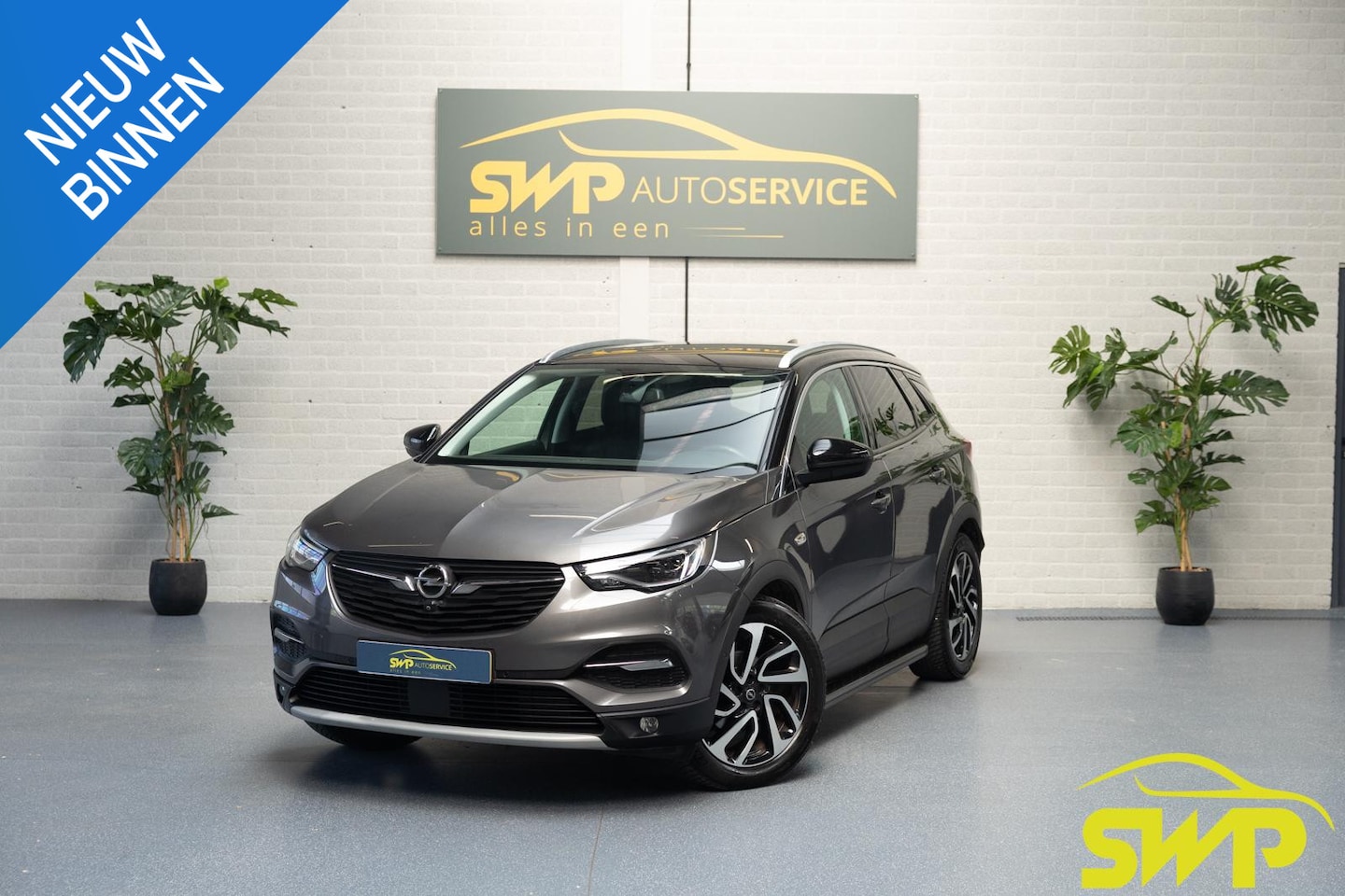 Opel Grandland X - 1.2 Turbo Ultimate | Memory | Navi | Camera | Dodehoek | Denon | Treeplanken | Trekhaak - AutoWereld.nl