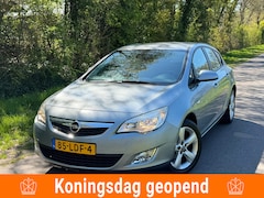 Opel Astra - 1.4 Turbo Edition |120.000KM + Airco + Cruise Nu € 4.975,