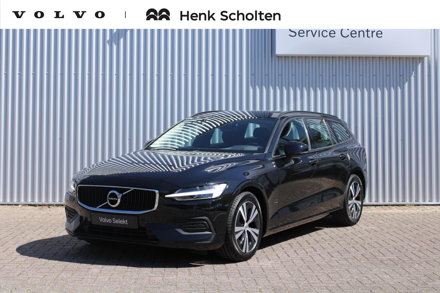 Volvo V60 - B3 Automaat Momentum Advantage | Cruise Control | Achteruitrijcamera | Apple Carplay | And - AutoWereld.nl