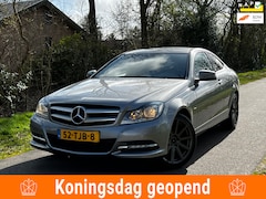 Mercedes-Benz C-klasse Coupé - 180 | ''97.000 KM + Orgineel NL + Cruise + Half/leder Nu € 11.975,