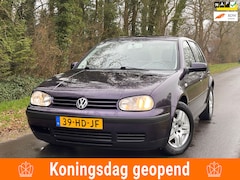 Volkswagen Golf - 1.6-16V Trendline | Cruise + Airco |