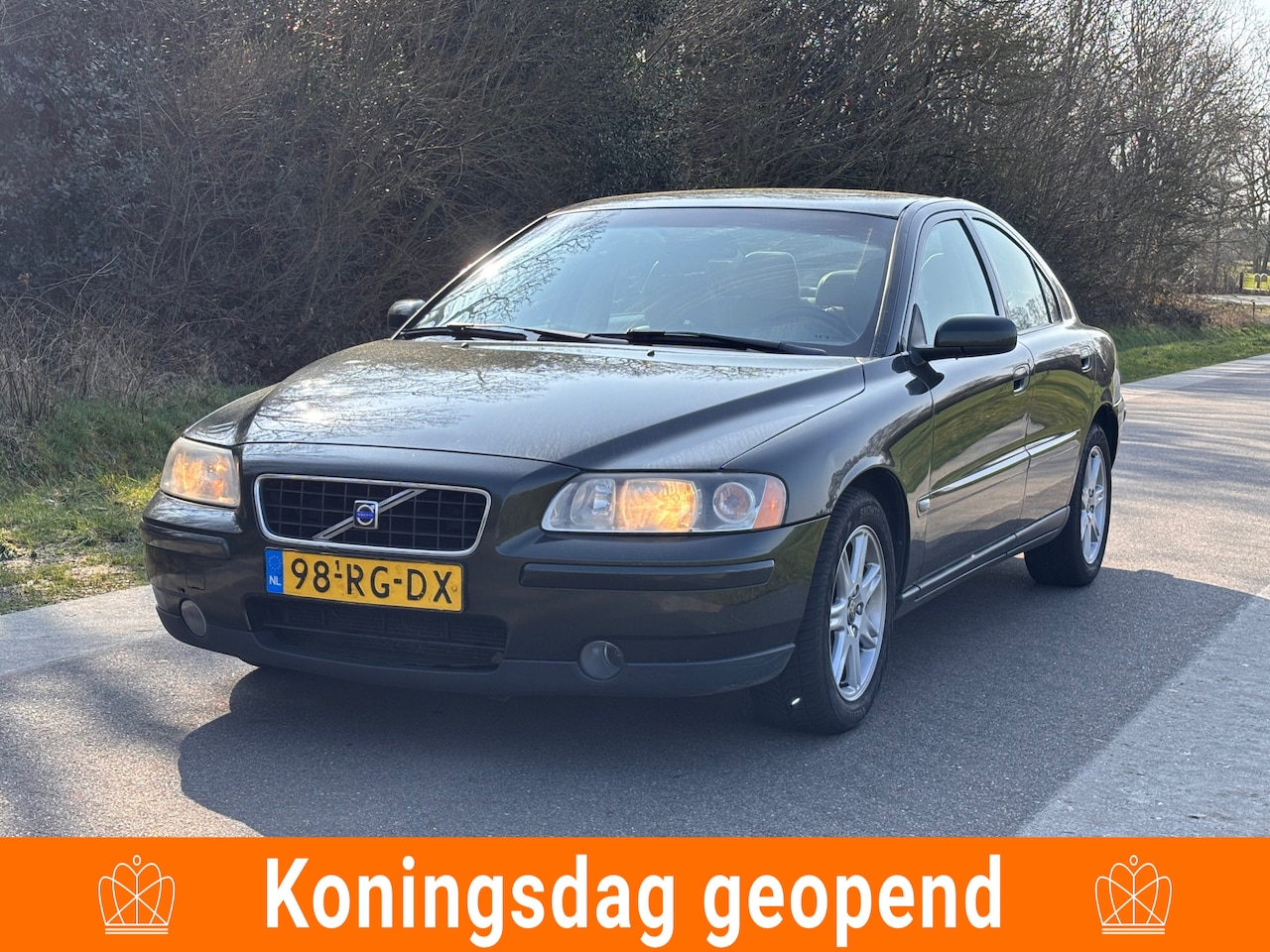 Volvo S60 - 2.4 Momentum | 5-Cilinder + Cruise | - AutoWereld.nl