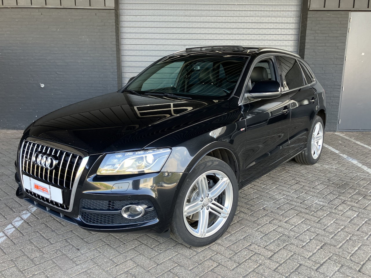 Audi Q5 - 3.0 TDI QUATTRO S-LINE-PANO-XENON-LED - AutoWereld.nl