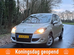 Renault Scénic - 2.0 Dynamique | Cruise + Navi + Automaat Nu € 3.750,