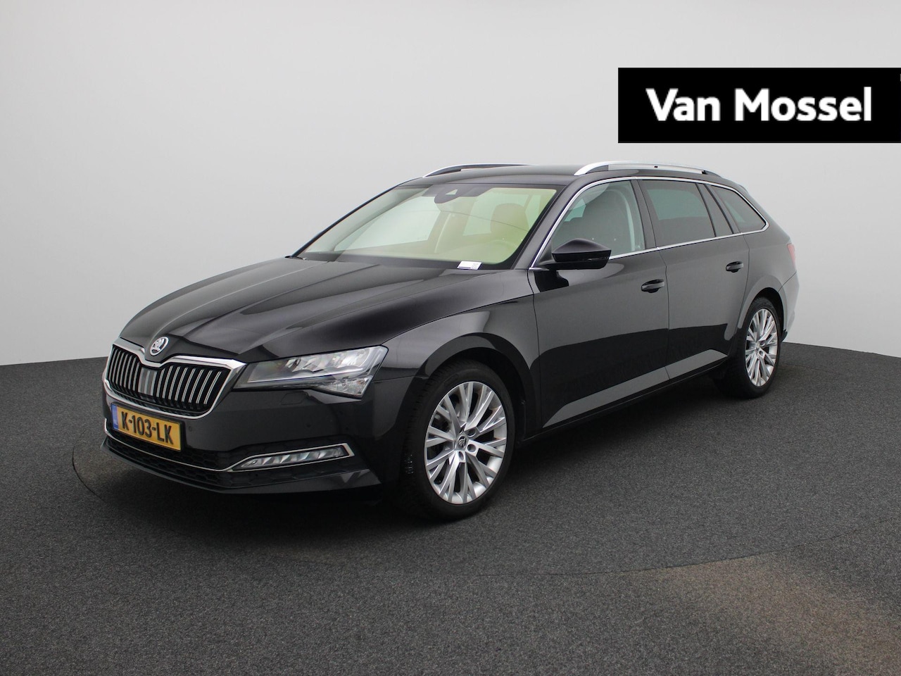 Skoda Superb Combi - 1.5 TSI ACT Business Edition 150 PK | Trekhaak afneembaar | Achteruitrij Camera | Elektris - AutoWereld.nl