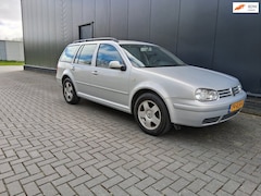 Volkswagen Golf - 2.0 Highline
