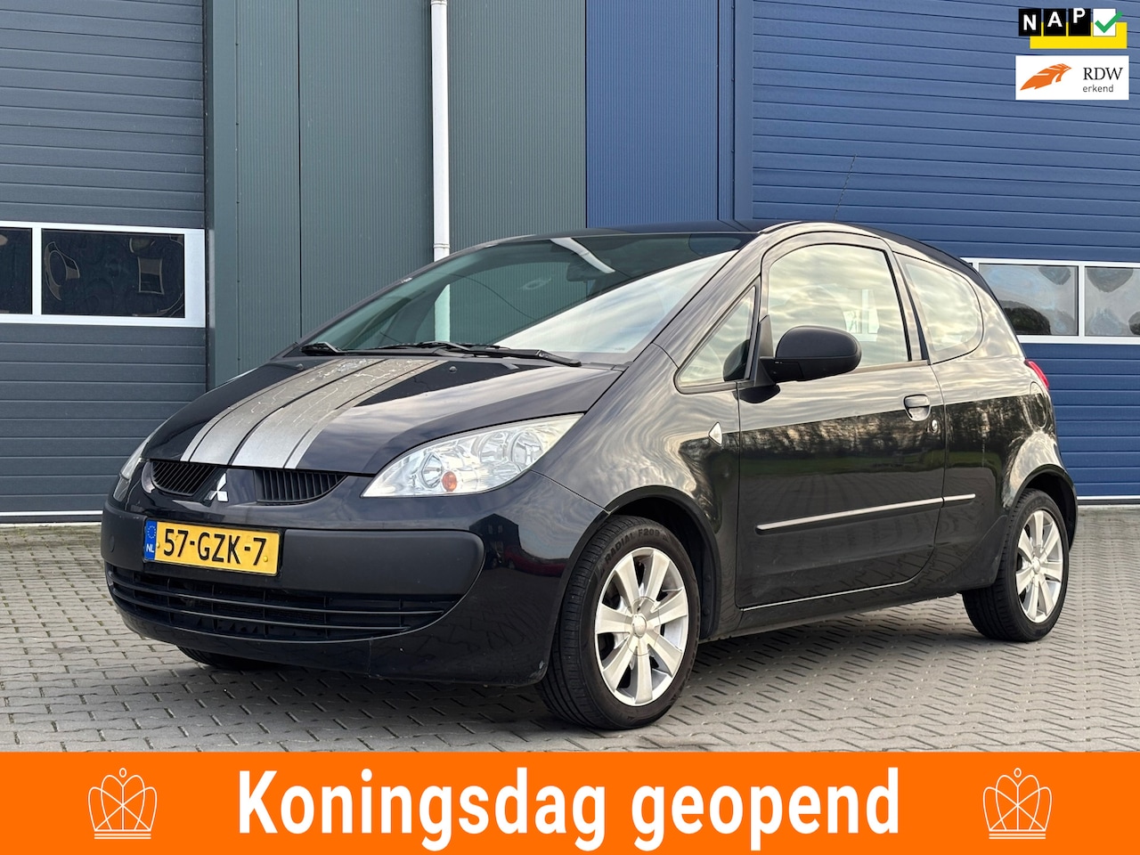 MITSUBISHI COLT