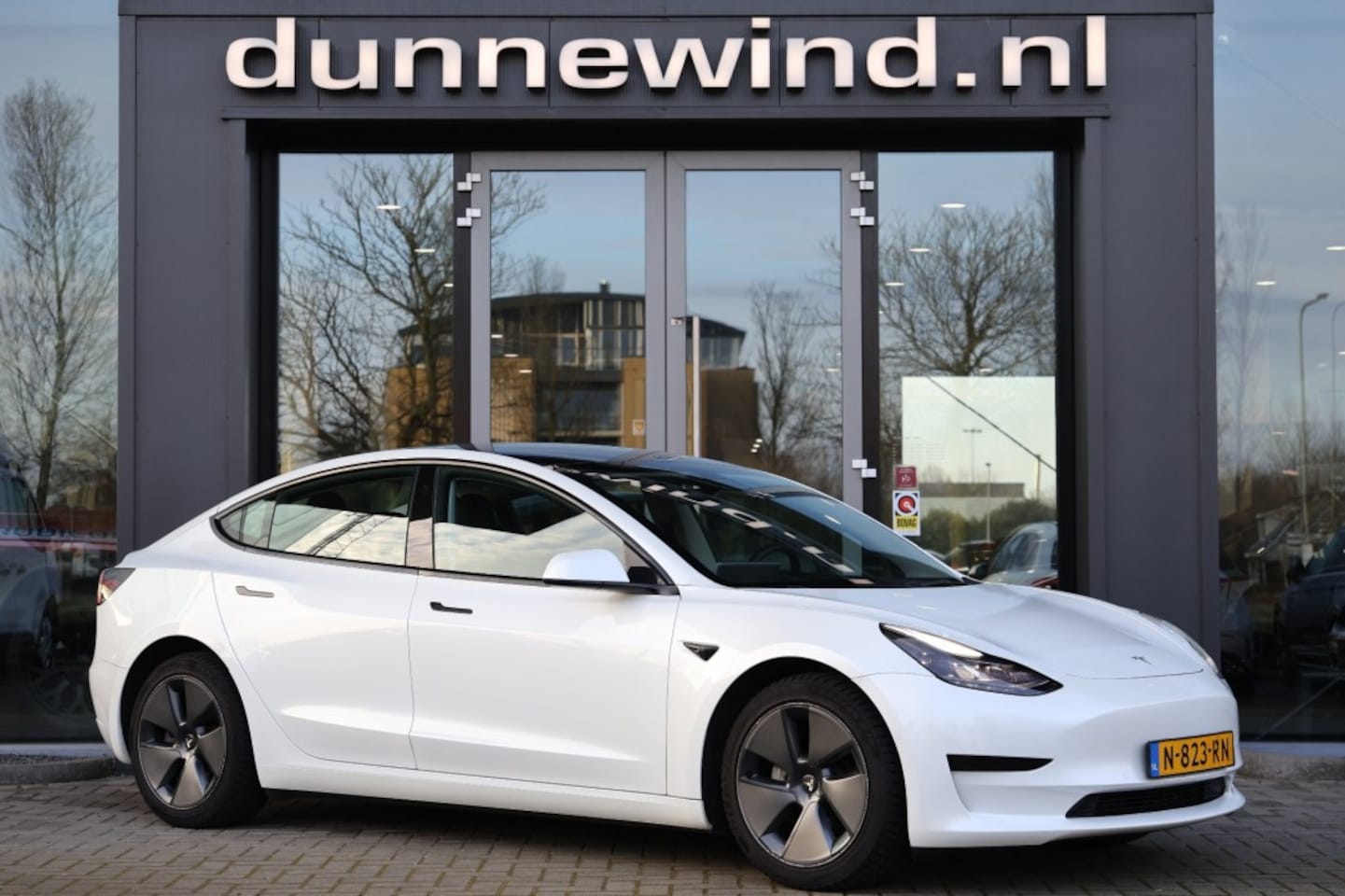 Tesla Model 3 - STND.RWD PLUS *SOH 91%* 60 KWH  € 19.750,- excl btw - AutoWereld.nl