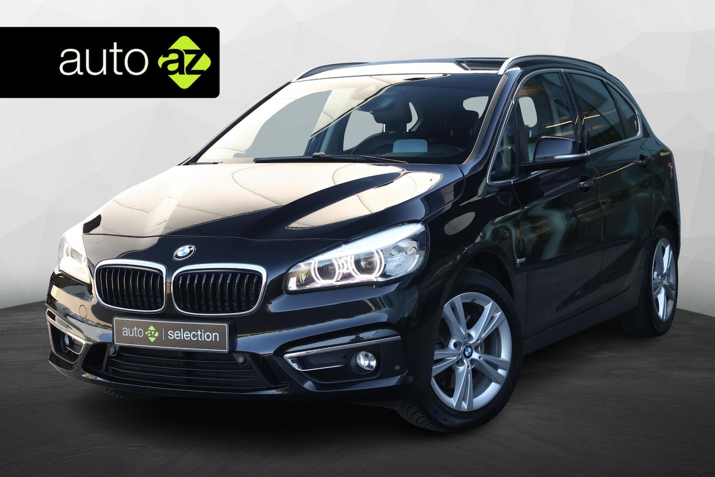 BMW 2-serie Active Tourer - 220i High Executive / Headup / Sportstoelen - AutoWereld.nl