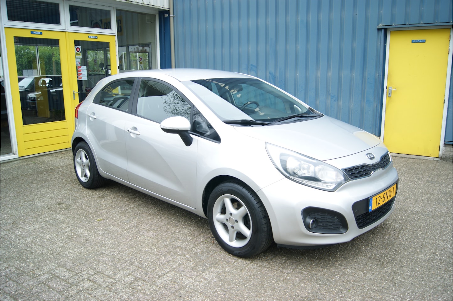 Kia Rio - 1.2 CVVT Super Pack 1.2 CVVT Super Pack, Airco/ECC, Cruise, Nieuwe APK!!! - AutoWereld.nl