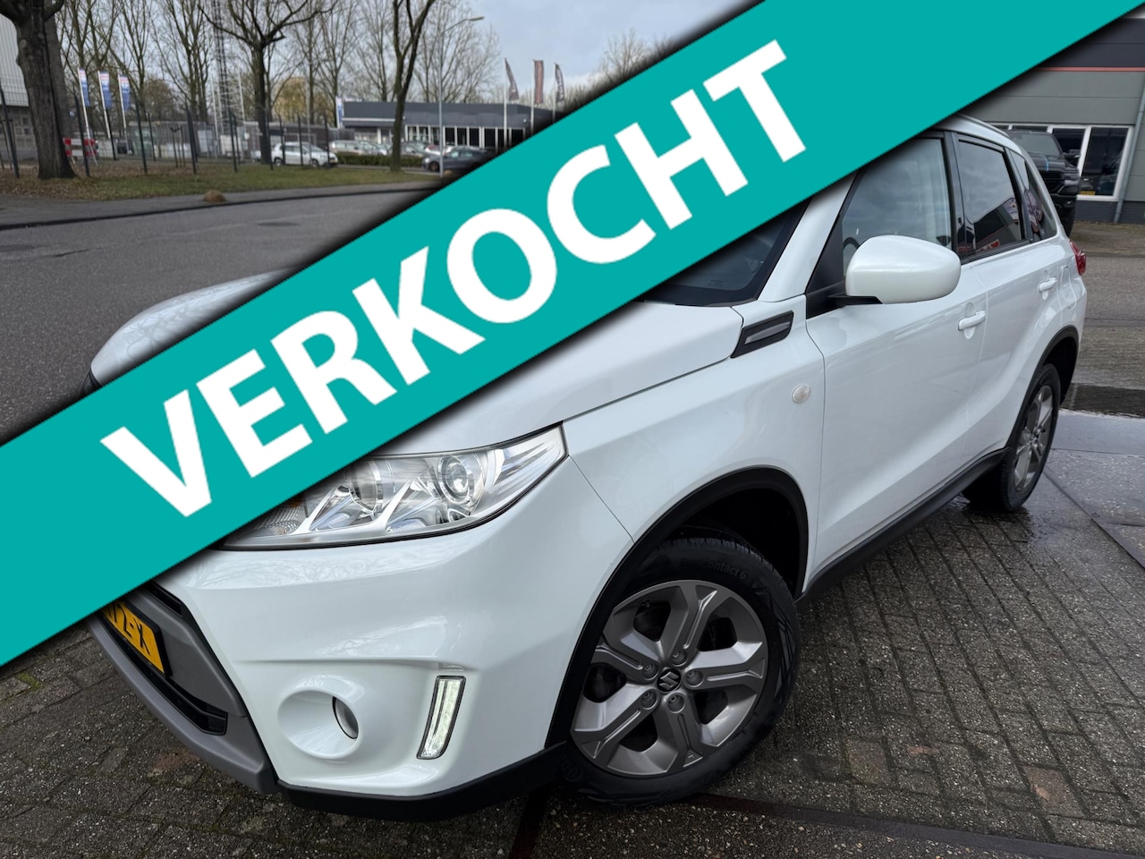 Suzuki Vitara - 1.6 16V 2017 Exclusive AIRCO CARPLAY NAVI PARELMOER - AutoWereld.nl