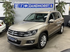 Volkswagen Tiguan - 2.0 TSI Sport&Style 4Motion // 4x4 // Leer // Camera // Ecc