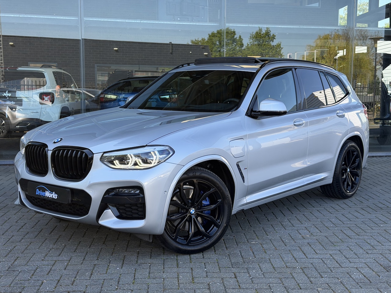 BMW X3 - xDrive30e M-Sport | PANO | HUD | High Executive | 19" | Elec Seats | Interesse in een bezi - AutoWereld.nl