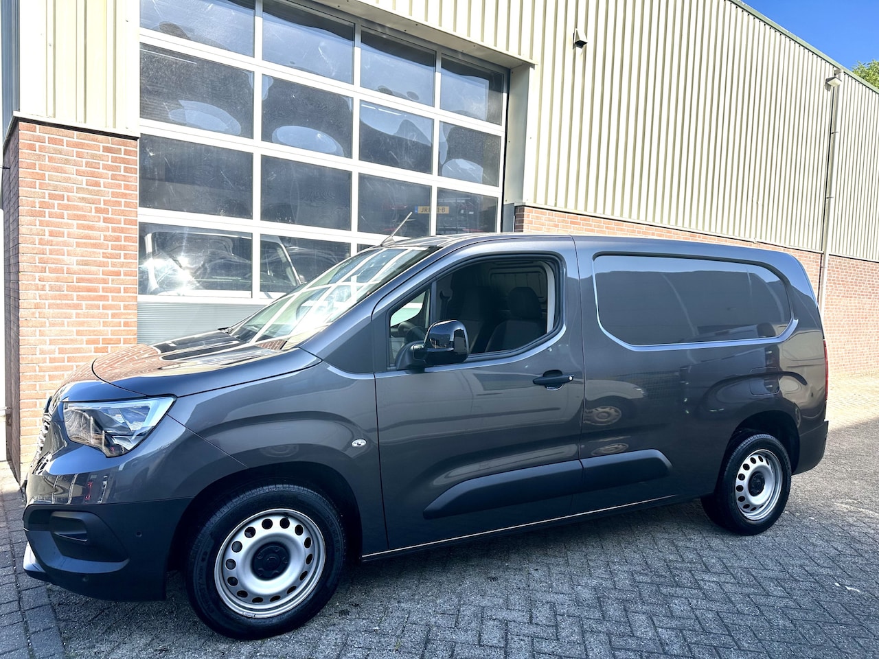 Opel Combo - 1.5D L2H1 102PK SLECHTS 10.515KM Airco, Navi, Camera, Apple Carplay, Pdc,  BPM/BTW VRIJ 18 - AutoWereld.nl