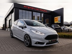 Ford Fiesta - 1.6 ST200, 200PK, Camera, Cruise, Navi, Stoelverwarming