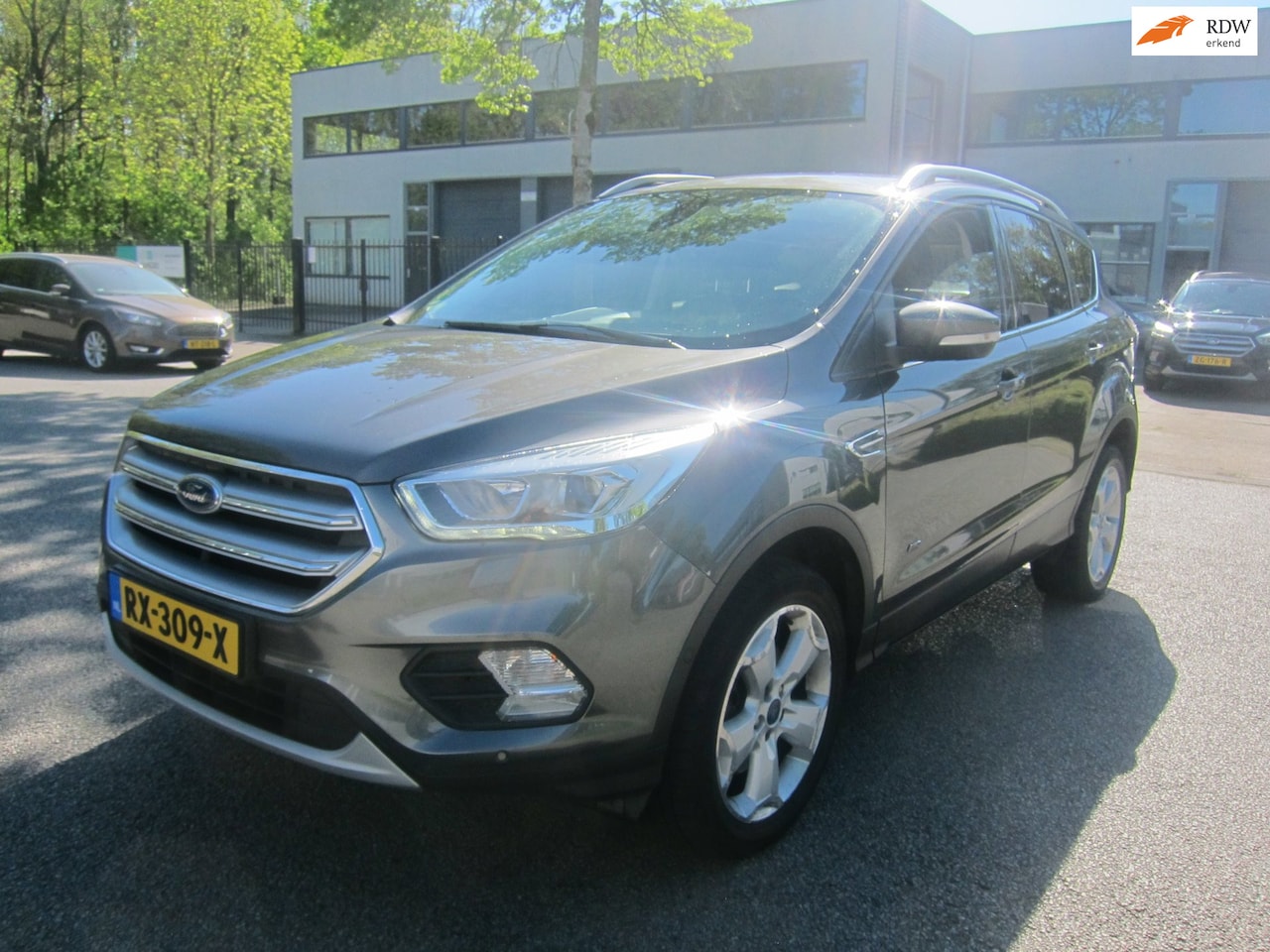 Ford Kuga - 2.0 TDCi Titanium 180 PK AWD TREKHAAK 148000 KM!! - AutoWereld.nl