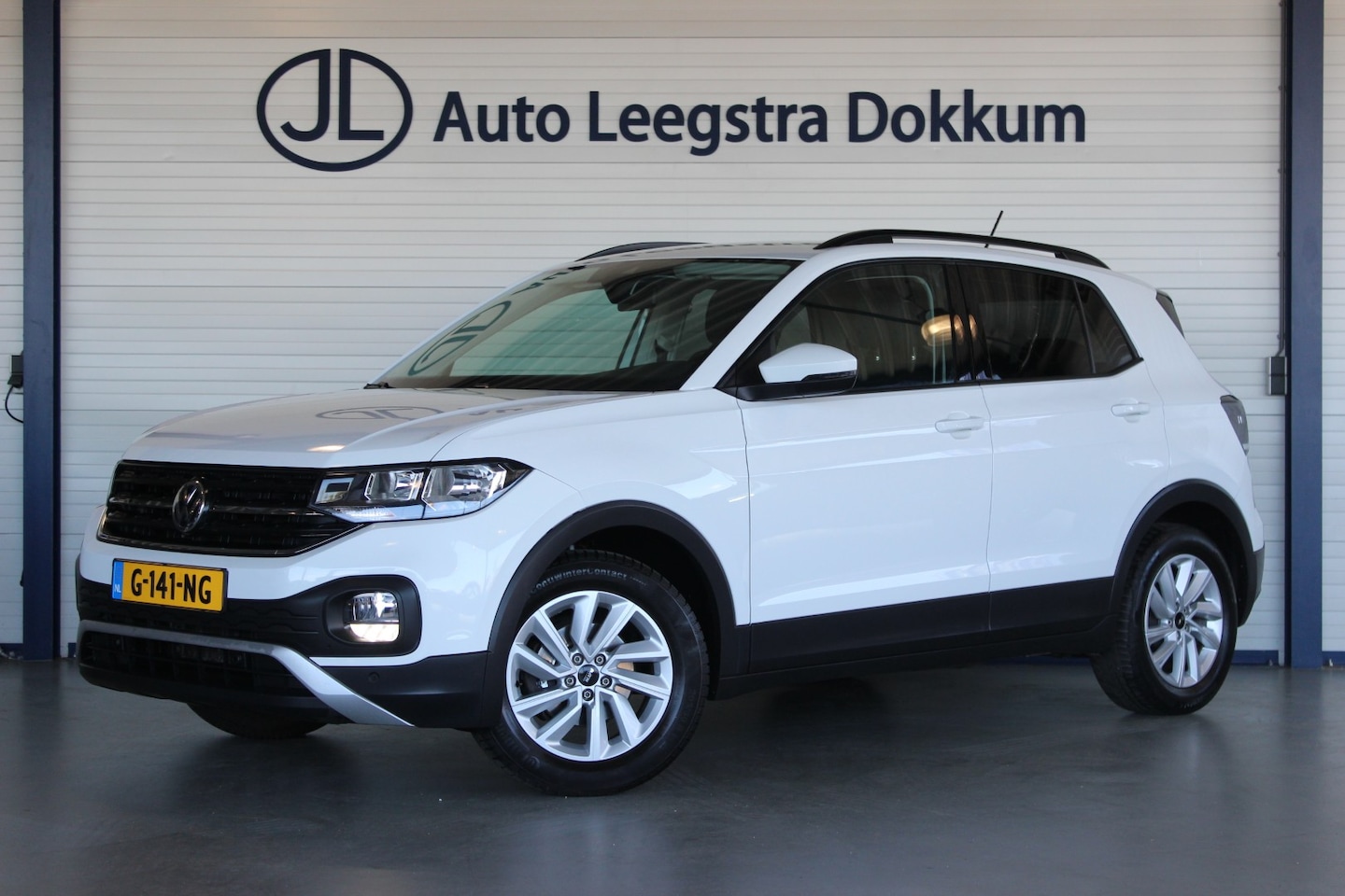Volkswagen T-Cross - 1.0 TSI Life Trekhaak | Carplay | Navi | Bluetooth | Adapt. Cruise | LMV | PDC V+A - AutoWereld.nl
