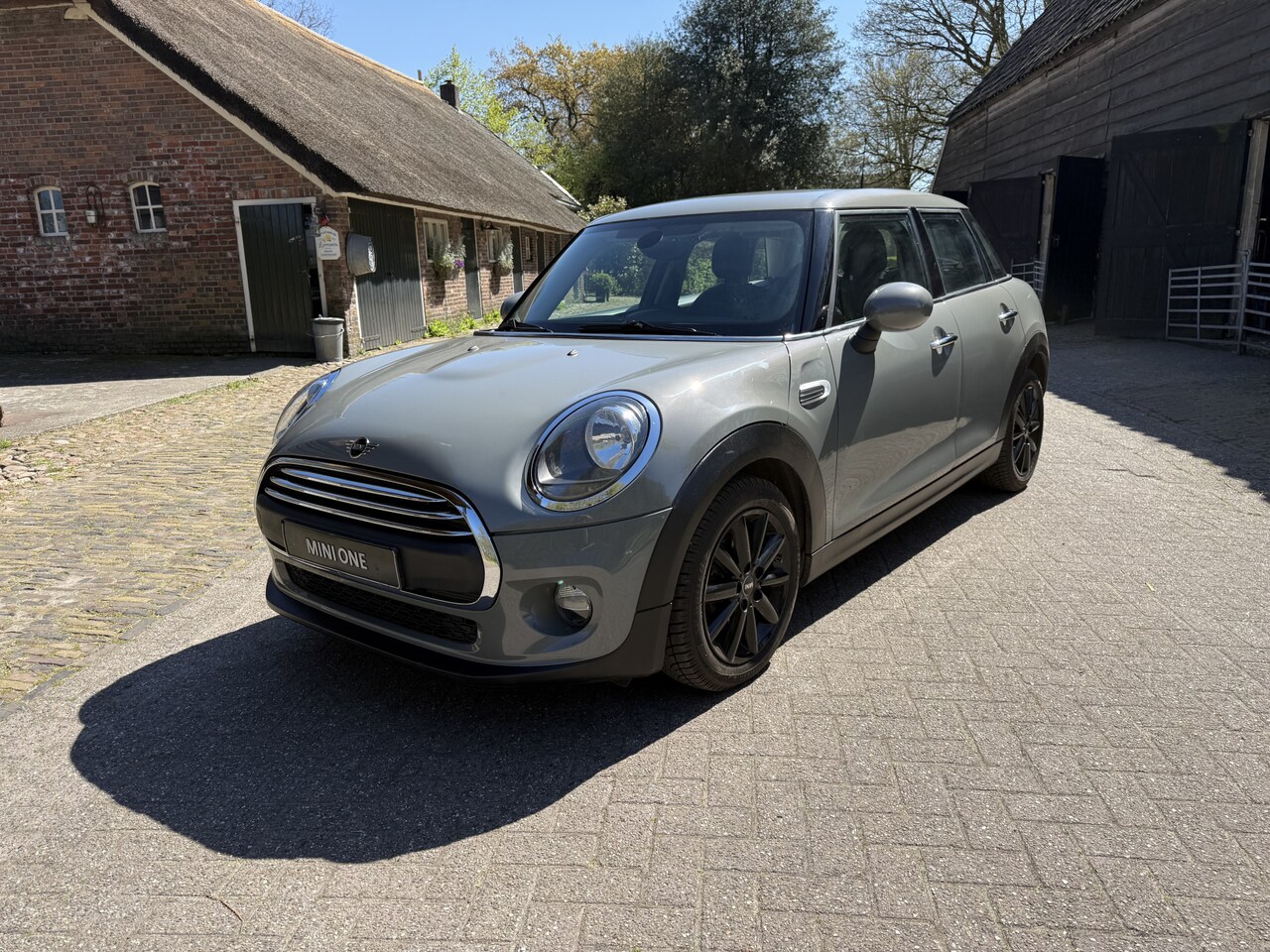 MINI One - Mini 1.5 Pepper. 5 drs !Climate/cruise,stoelverw. Moonwalk Grey!! - AutoWereld.nl