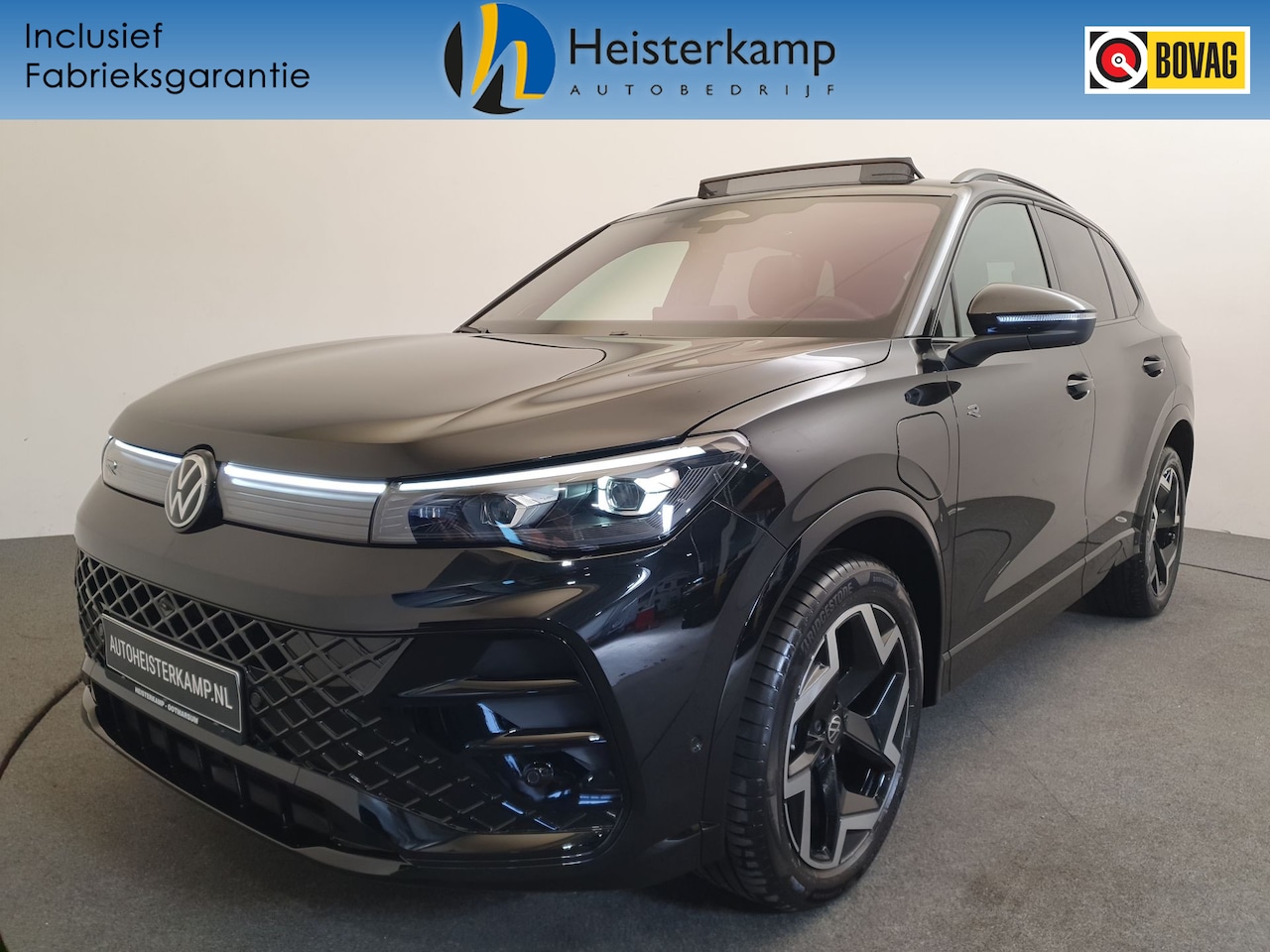 Volkswagen Tiguan - 1.5 eHybrid 272pk DSG/AUT R-Line Wegklapbare trekhaak, Panoramadak, Harman/Kardon, Leder - AutoWereld.nl