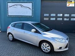Ford Focus - 1.0 EcoBoost 5-deurs Airco Navigatie Cruise Pdc Afn trekhaak NL Auto NAP