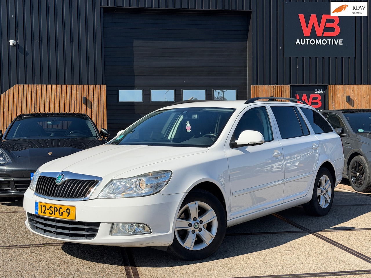 Skoda Octavia Combi - 1.2 TSI Ambition Business Line Cruise Clima Stoelverwarming Automaat - AutoWereld.nl